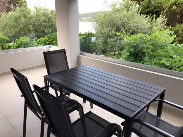 Apartments Haramincic M&B Stara Novalja Exterior photo